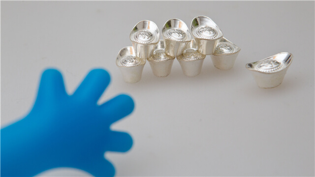 购买纸黄金与购买实物黄金哪一个更保值